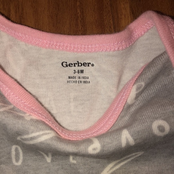 Love onesie - Picture 4 of 4